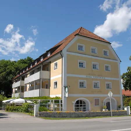 Haus Rufinus Am Kloster فندق 3*